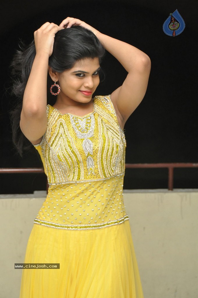 Alekhya New Photos - 26 / 74 photos