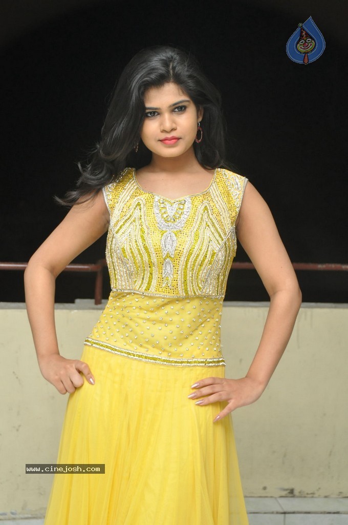 Alekhya New Photos - 54 / 74 photos