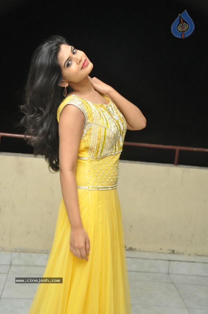 Alekhya New Photos - 67 / 74 photos