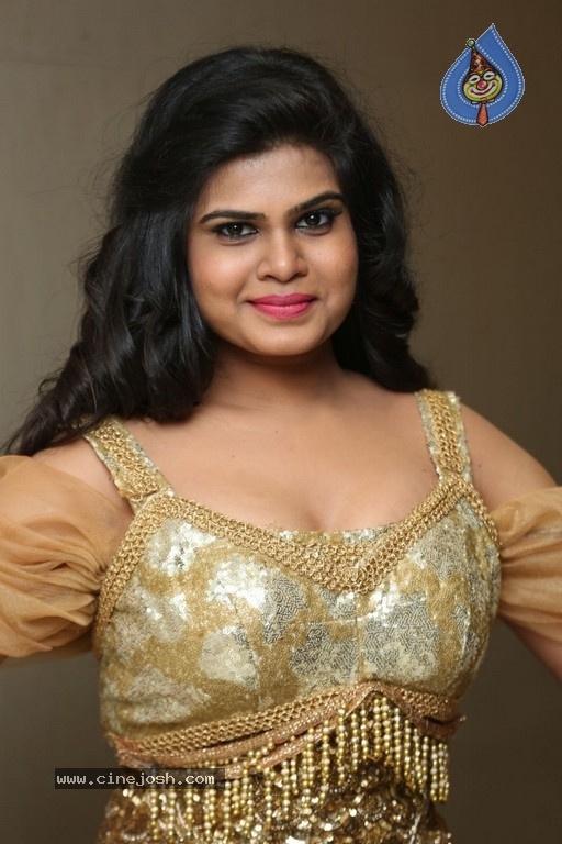 Alekhya New Photos - 18 / 26 photos