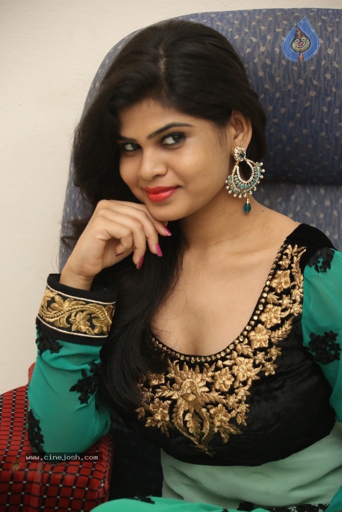 Alekhya New Photos - 10 / 89 photos