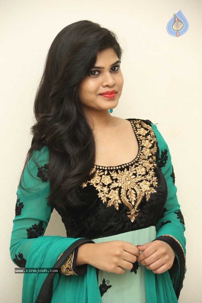 Alekhya New Photos - 13 / 89 photos