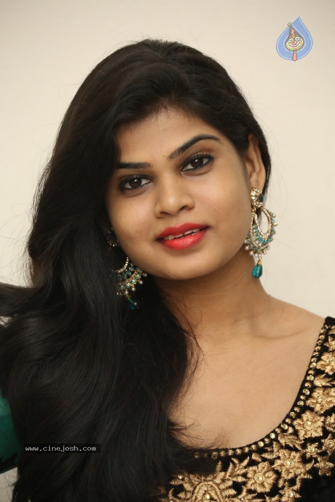 Alekhya New Photos - 17 / 89 photos