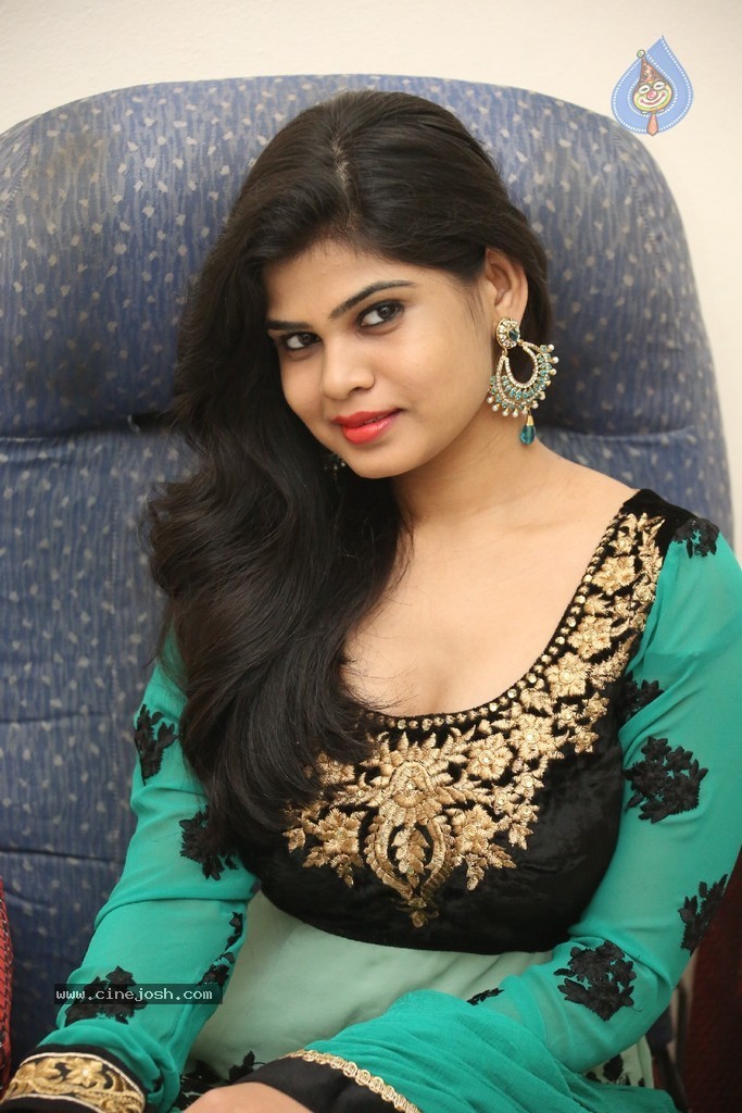 Alekhya New Photos - 50 / 89 photos