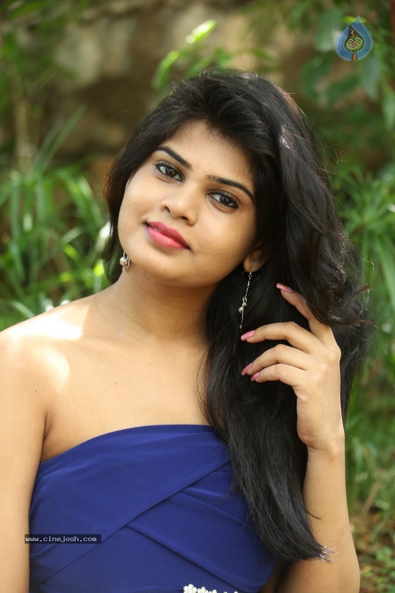 Alekhya New Pics - 20 / 118 photos