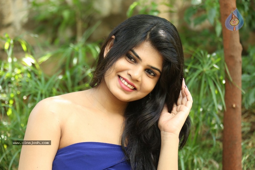 Alekhya New Pics - 50 / 118 photos