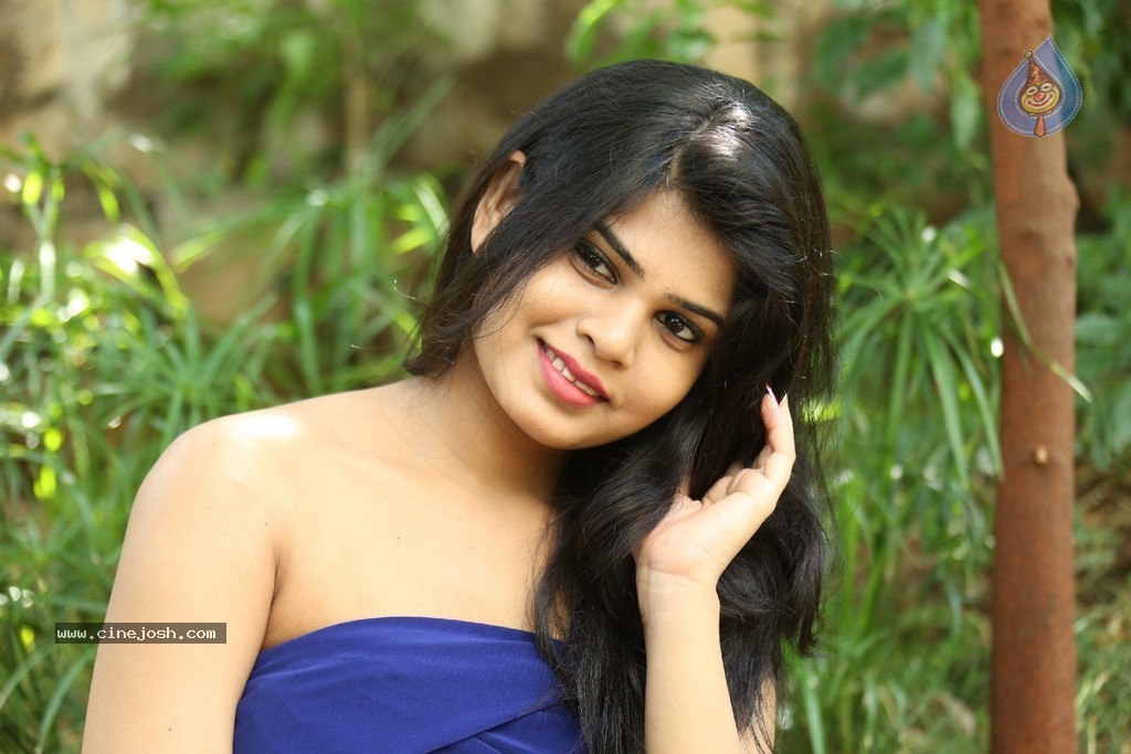 Alekhya New Pics - 54 / 118 photos