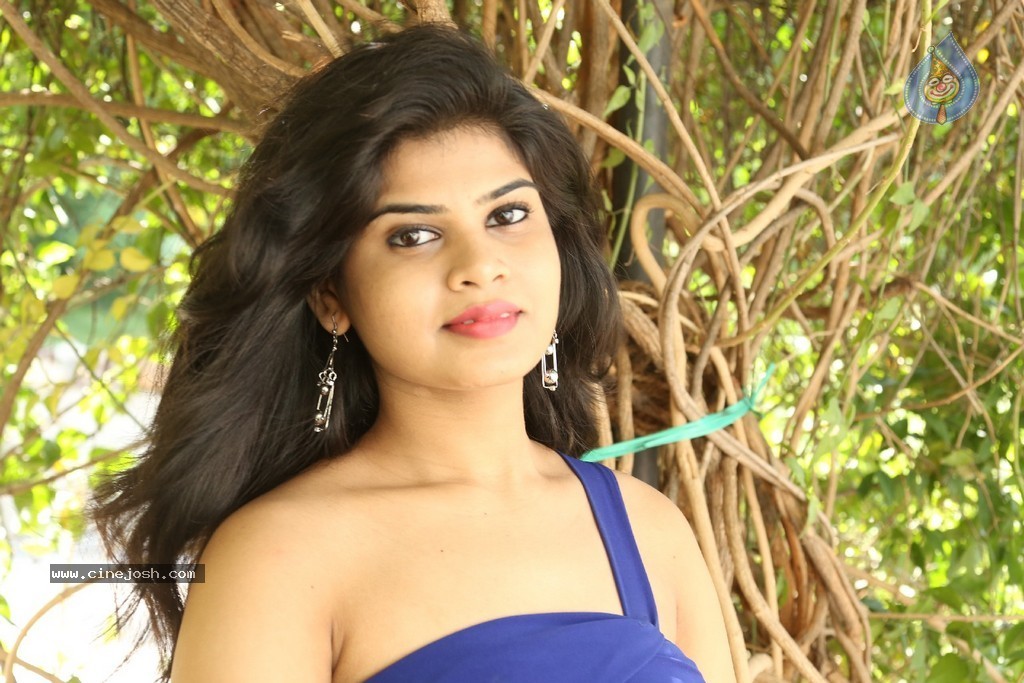 Alekhya New Pics - 60 / 118 photos