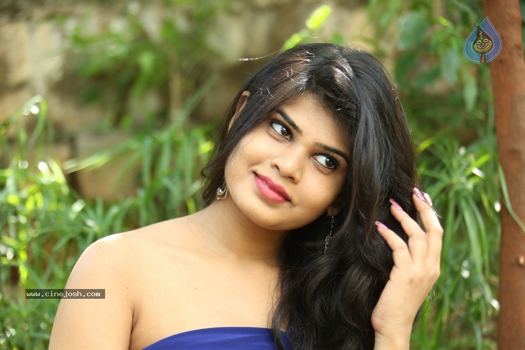 Alekhya New Pics - 66 / 118 photos