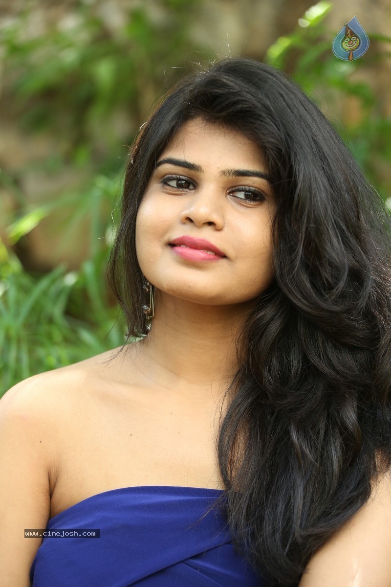 Alekhya New Pics - 68 / 118 photos