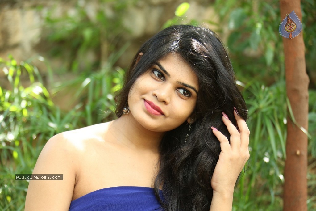 Alekhya New Pics - 86 / 118 photos