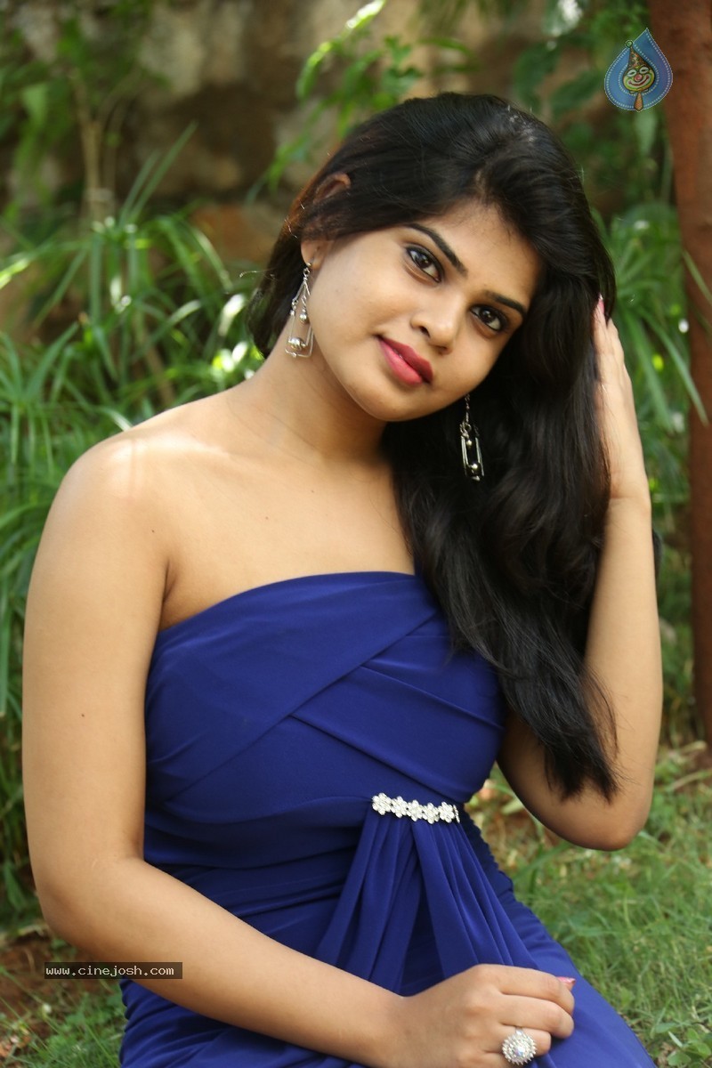 Alekhya New Pics - 91 / 118 photos