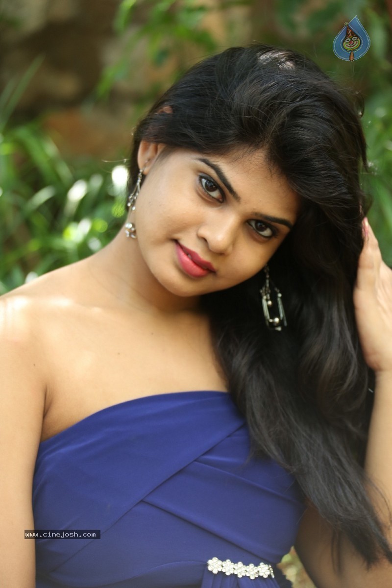 Alekhya New Pics - 95 / 118 photos