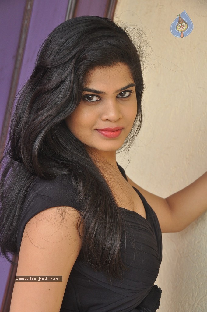 Alekhya New Pics - 21 / 88 photos