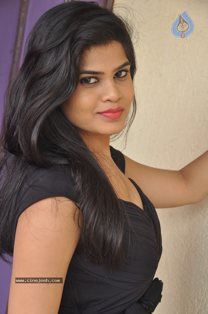 Alekhya New Pics - 51 / 88 photos