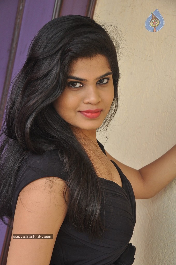 Alekhya New Pics - 52 / 88 photos