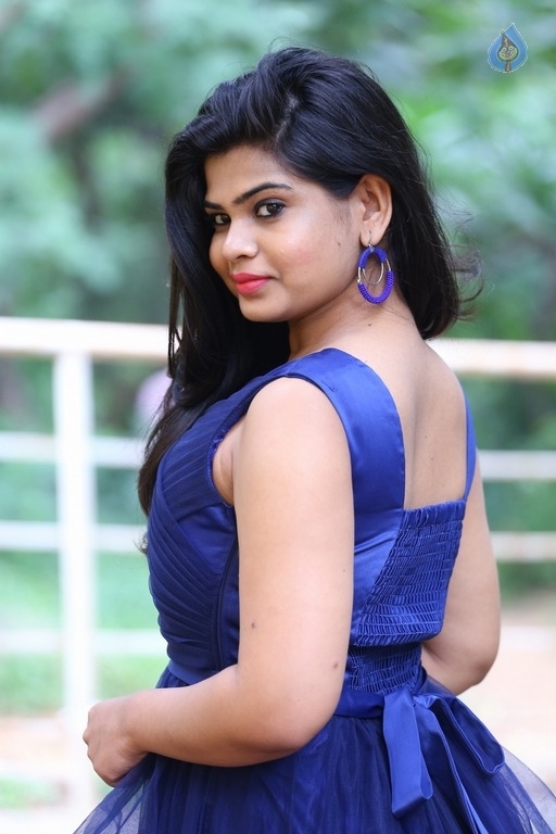 Alekya Latest Pics - 12 / 17 photos