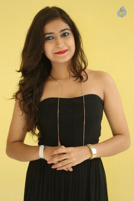 Alisha New Photos - 18 / 41 photos