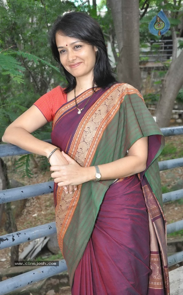 Amala Akkineni Stills - 61 / 64 photos