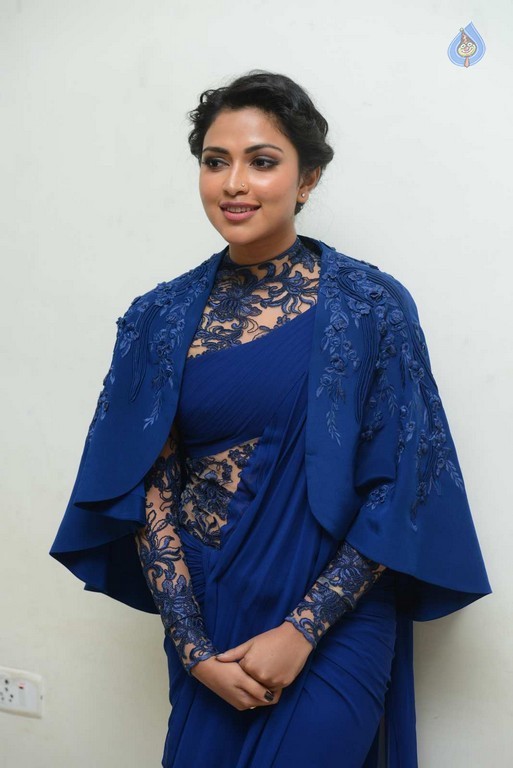 Amala Paul Photos - 13 / 40 photos