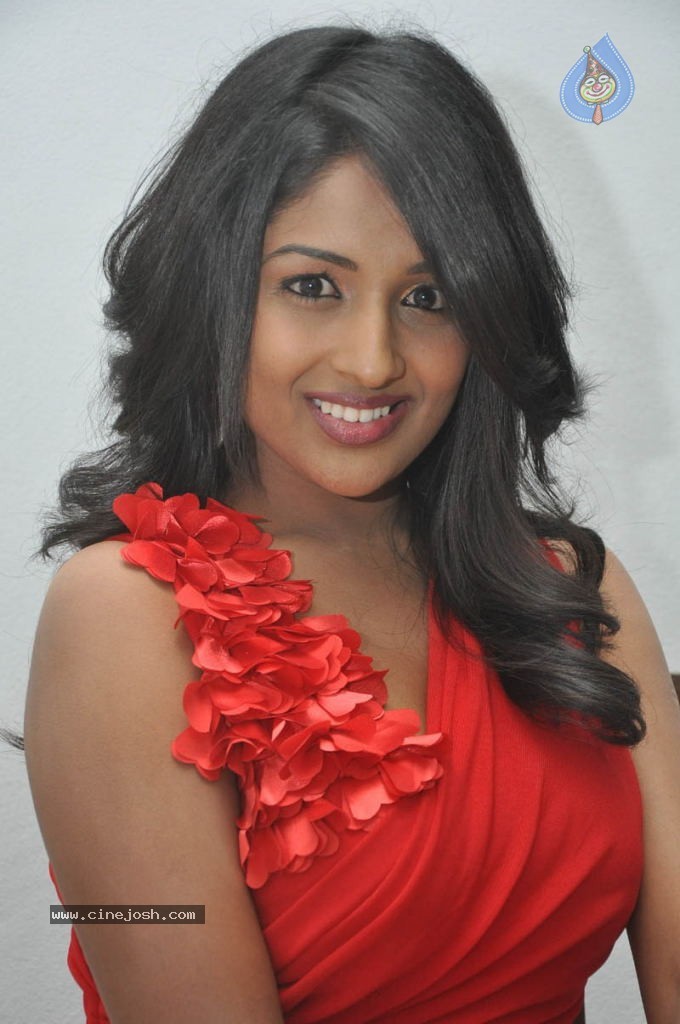 Amitha Rao Stills - 43 / 55 photos