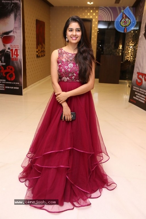 Amritha Aiyer Pics - 8 / 13 photos