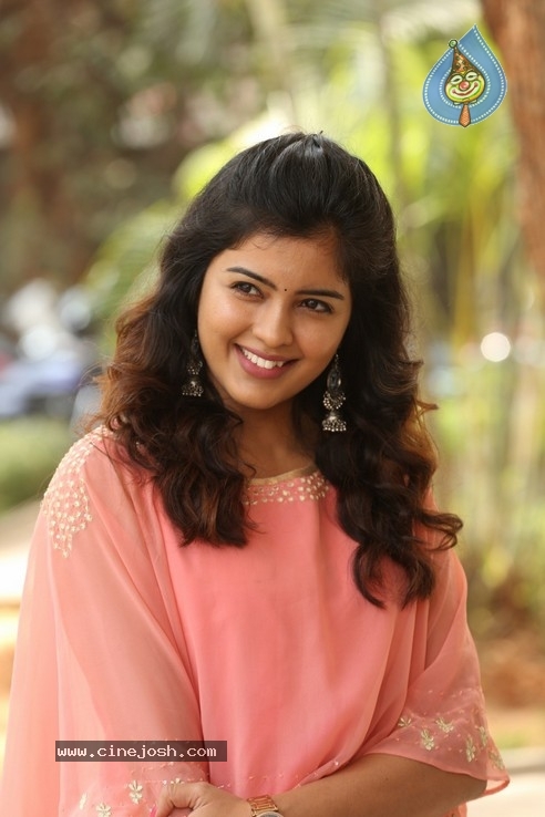 Amritha Aiyer Stills - 18 / 21 photos