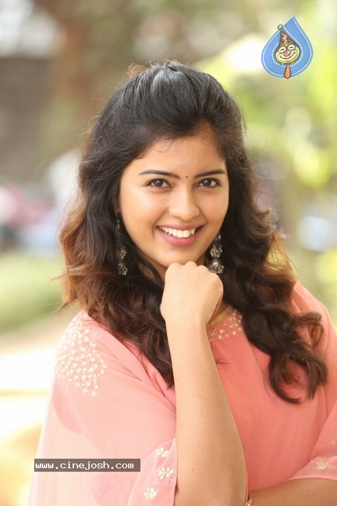 Amritha Aiyer Stills - 19 / 21 photos