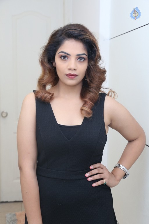 Anamika New Photos - 9 / 21 photos