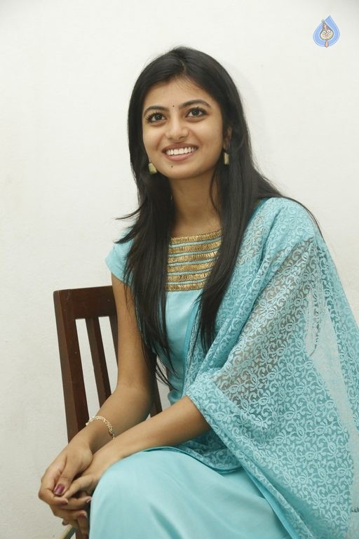 Anandi Kayal, tamil actress, saree lover, HD phone wallpaper | Peakpx