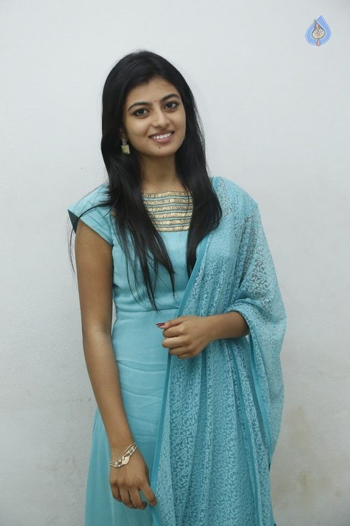 Anandhi Latest Photos - 19 / 38 photos