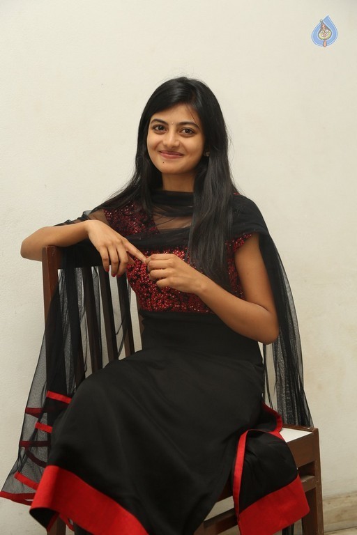 Anandhi Photos - 10 / 41 photos