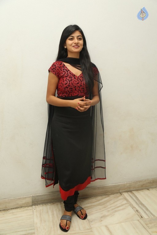 Anandhi Photos - 23 / 41 photos