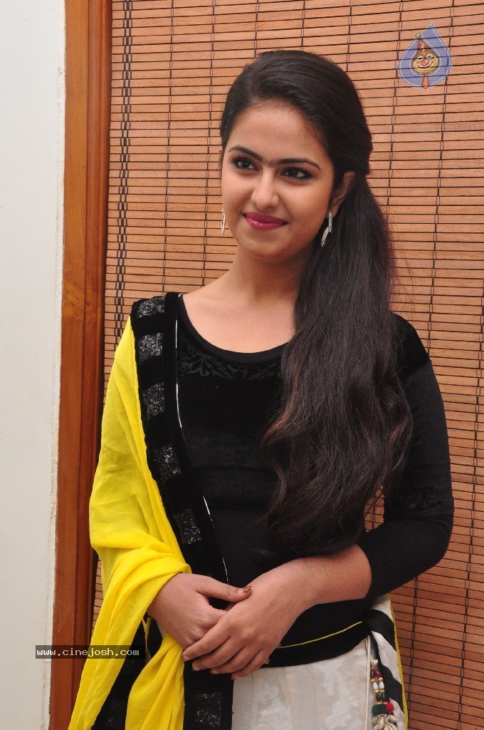 Avika New Pics - 44 / 64 photos