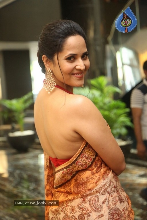 Anasuya Bharadwaj Photos - 31 / 32 photos