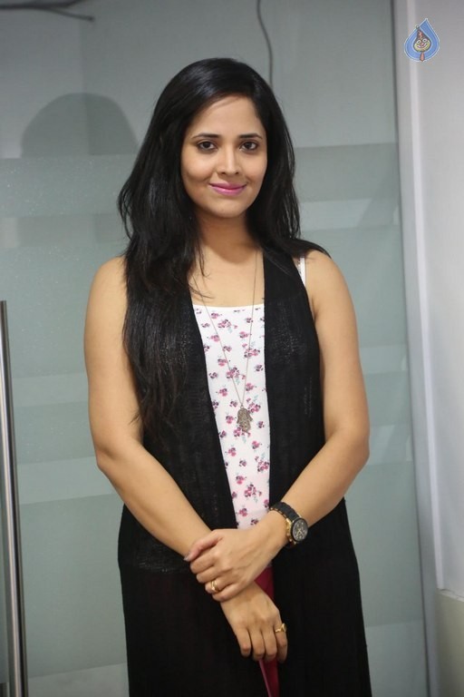 Anasuya Latest Photos - 4 / 40 photos