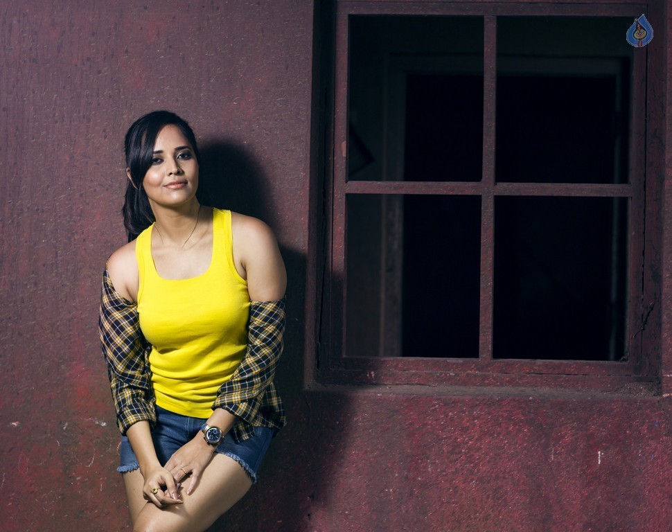 Anasuya Latest Photoshoot - 2 / 15 photos