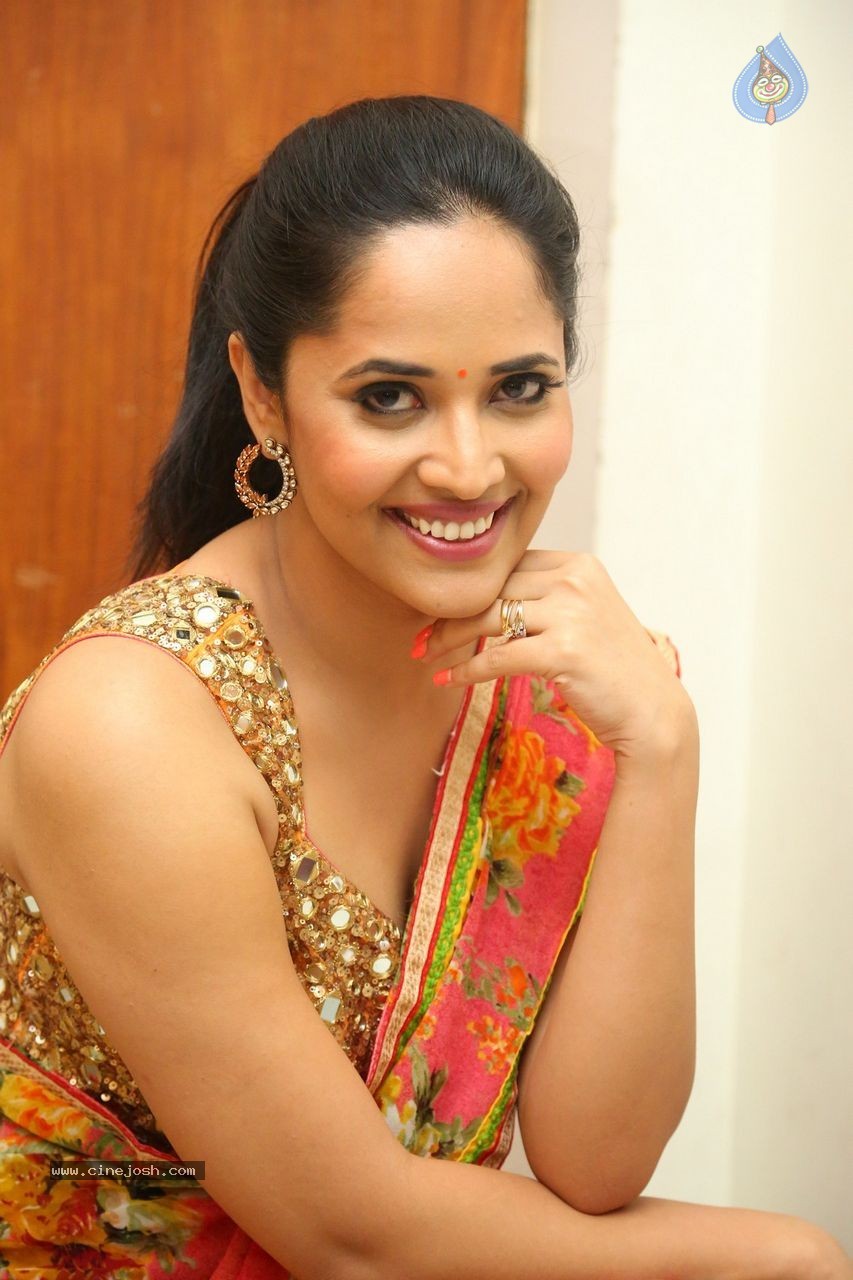 Anasuya Latest Pics - 51 / 100 photos