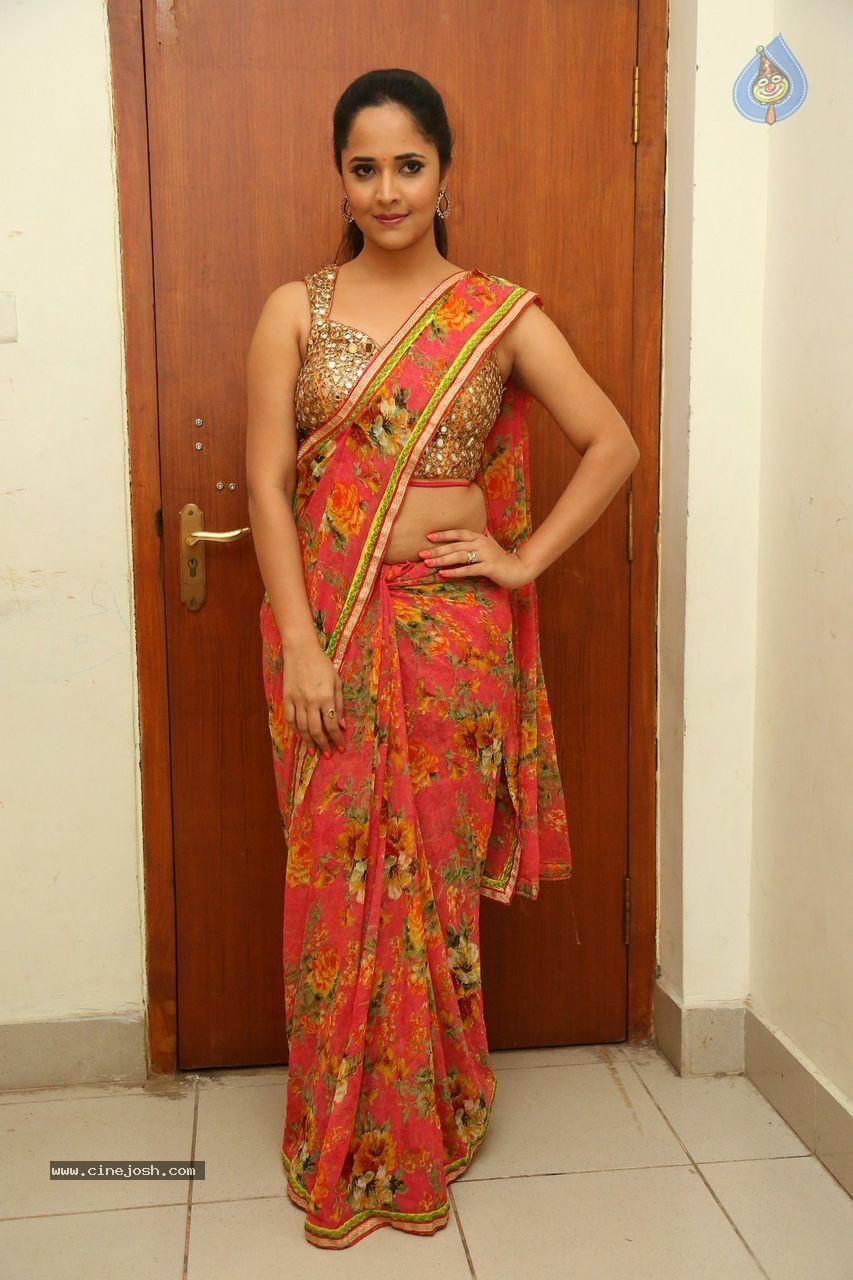 Anasuya Latest Pics - 60 / 100 photos