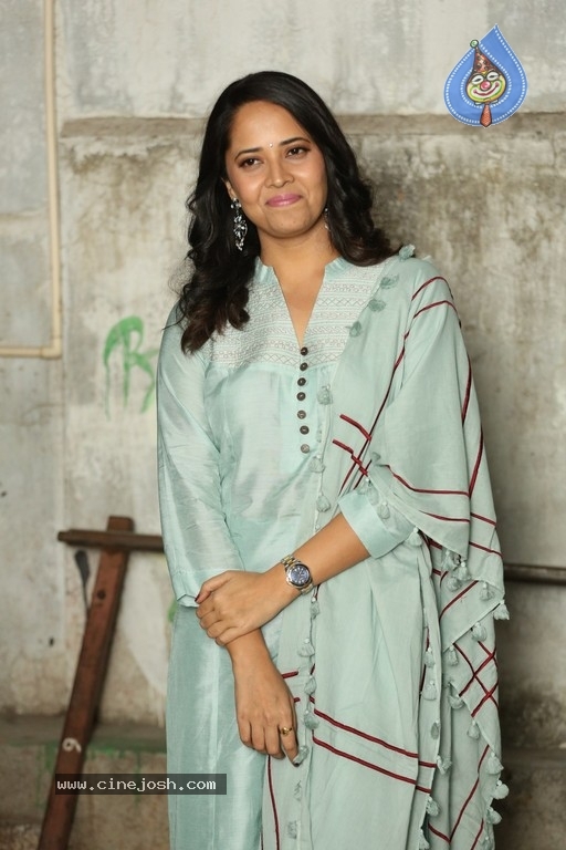 Anasuya New Photos - 19 / 21 photos