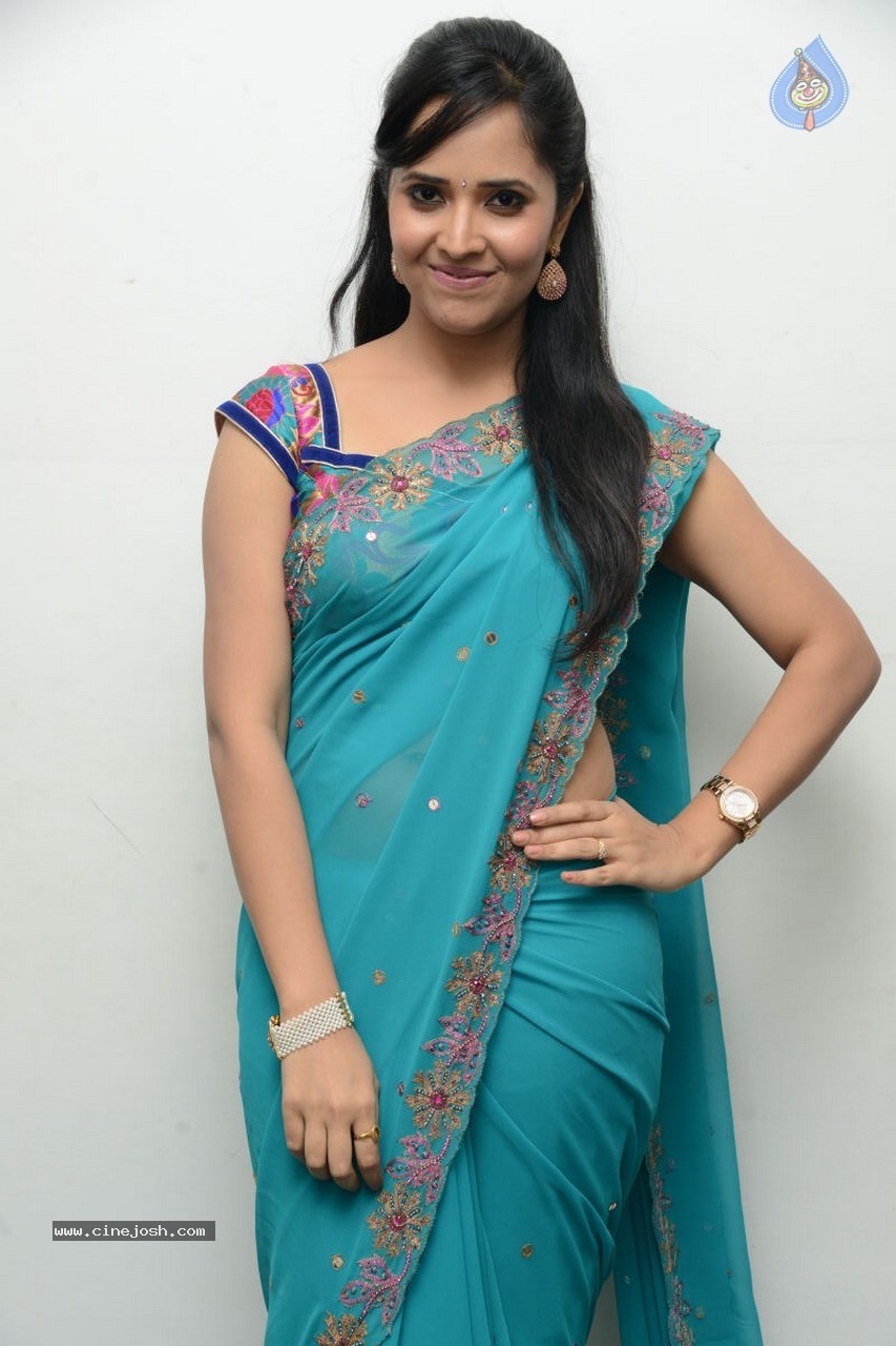 Anasuya New Photos - 4 / 30 photos