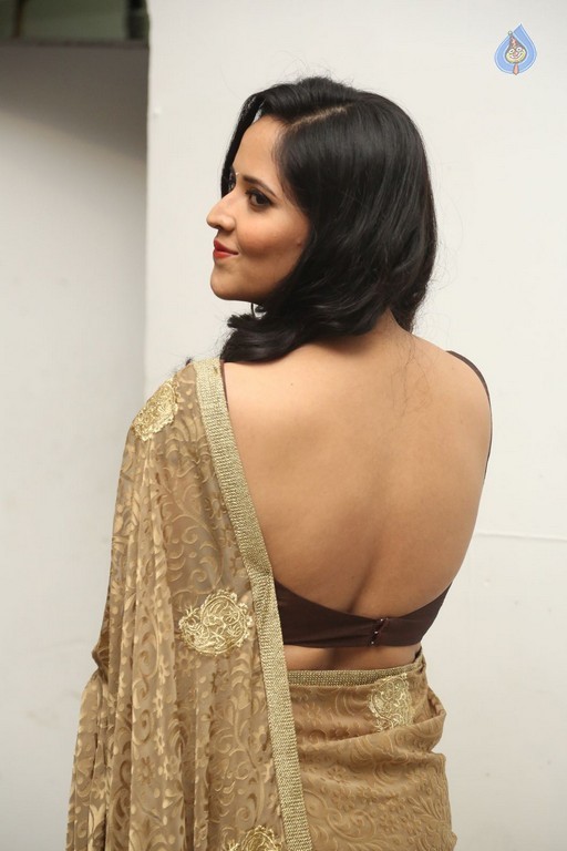 Anasuya Photos - 20 / 38 photos