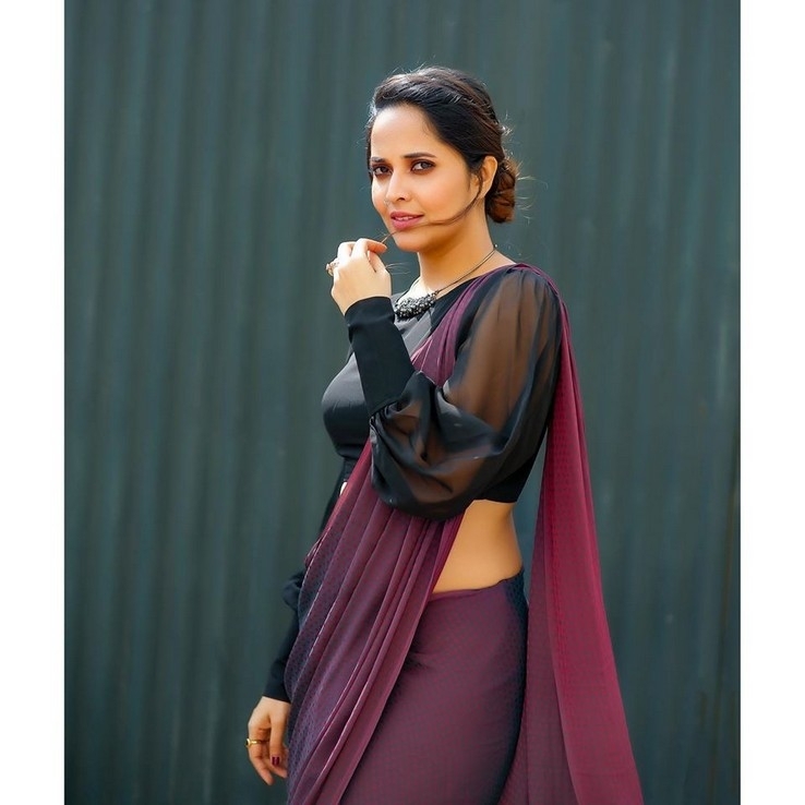 Anasuya Stills - 4 / 4 photos