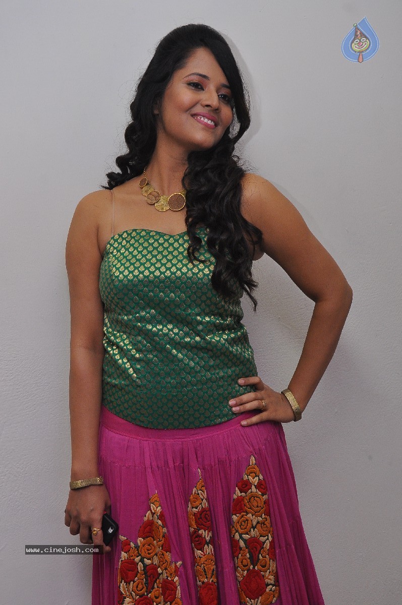 Anasuya Stills - 37 / 44 photos