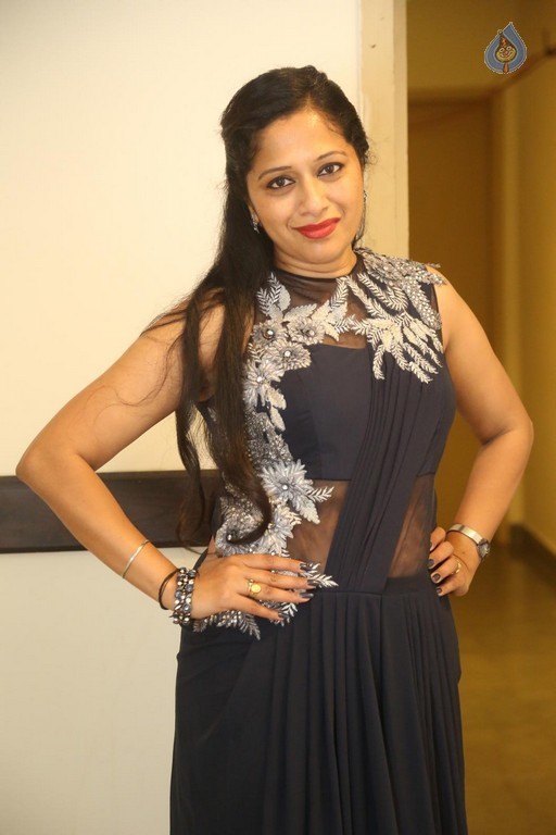 Anitha Chowdhary Pics - 24 / 37 photos