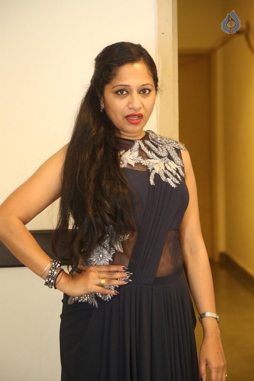 Anitha Chowdhary Pics - 25 / 37 photos