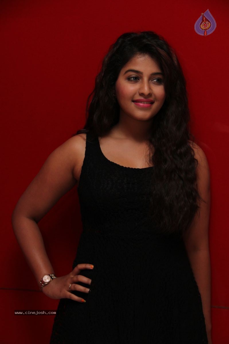 Anjalai New Pics - 45 / 45 photos