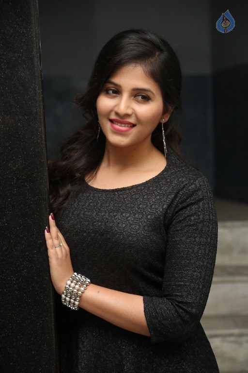 Anjali Latest Gallery - 9 / 42 photos