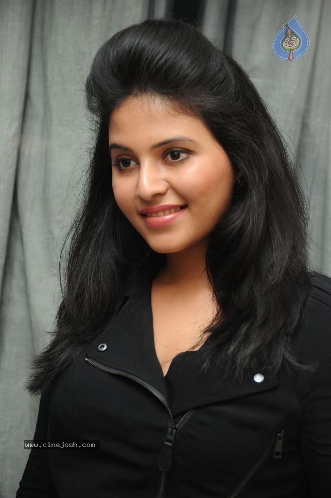 Anjali Latest Images - 20 / 152 photos