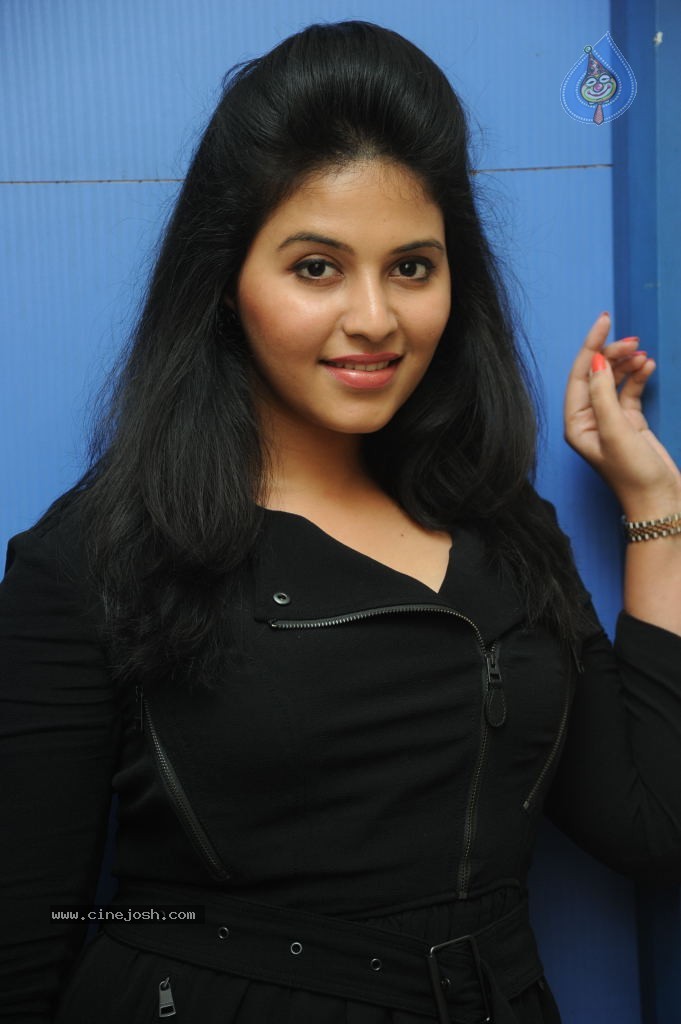 Anjali Latest Images - 58 / 152 photos